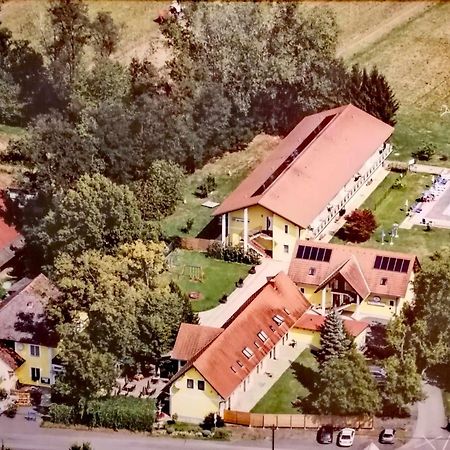 Gasthof Zum Lindenhof Bad Radkersburg Exterior photo